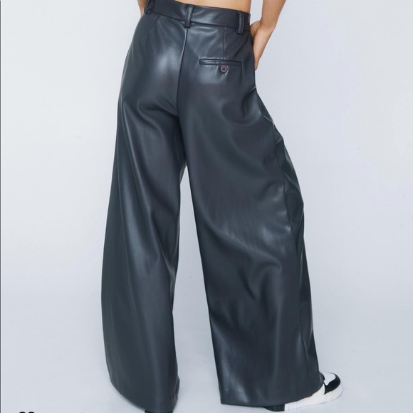 Faux Leather Wide Leg Trouser Charcoal Nasty Gal - Picture 3 of 4